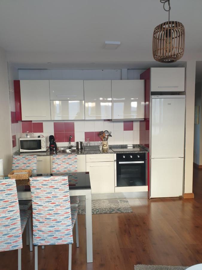Apartamento Cine Colon 2 Ribadeo Buitenkant foto