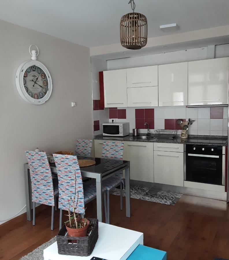 Apartamento Cine Colon 2 Ribadeo Buitenkant foto