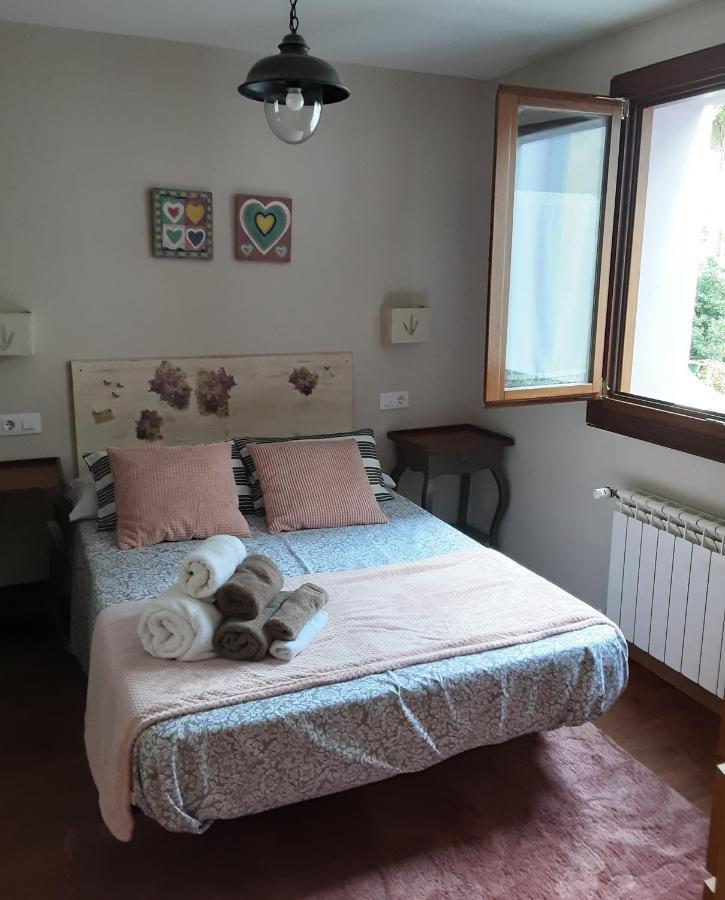 Apartamento Cine Colon 2 Ribadeo Buitenkant foto